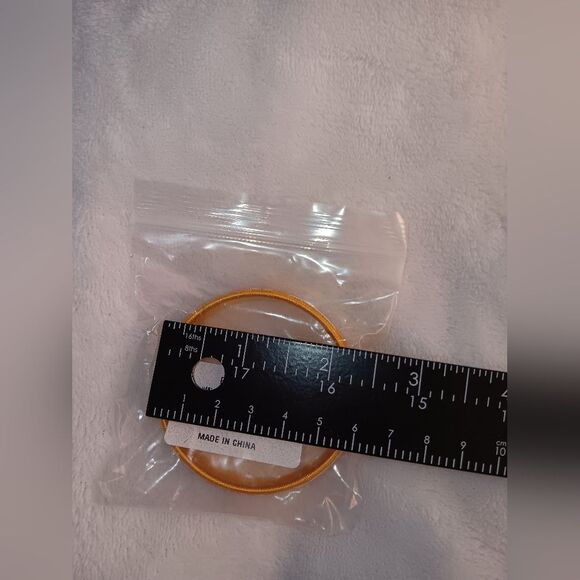 Adult Yellow Autism Awareness Bangle Bracelet New Without Tags - Picture 6 of 8